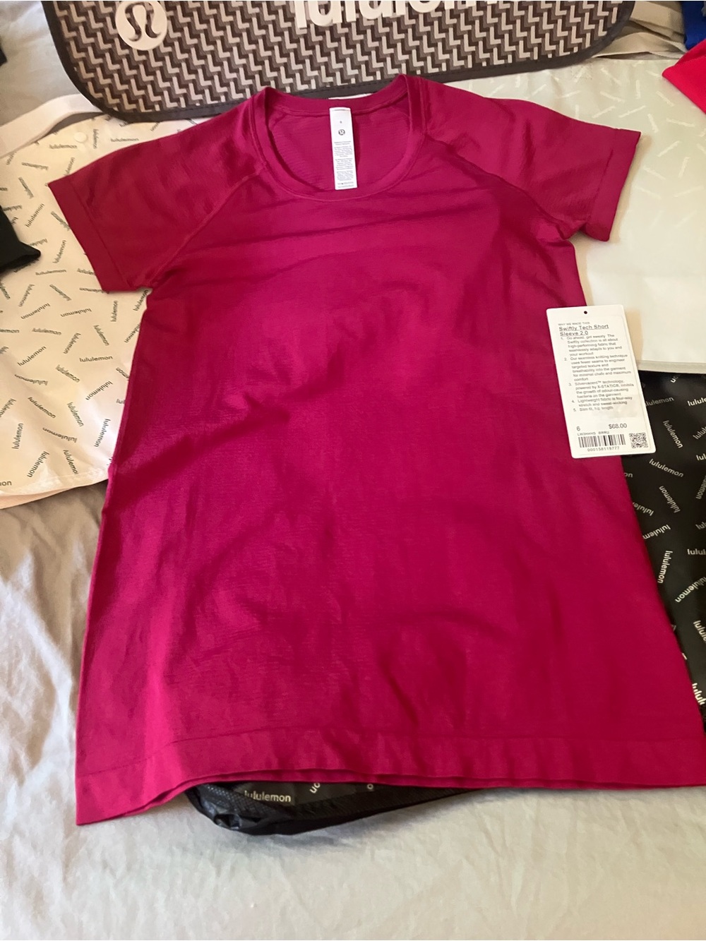 NWT Lululemon Swiftly Tech Short Sleeve 2.0, Sz 6, Rumble Berry